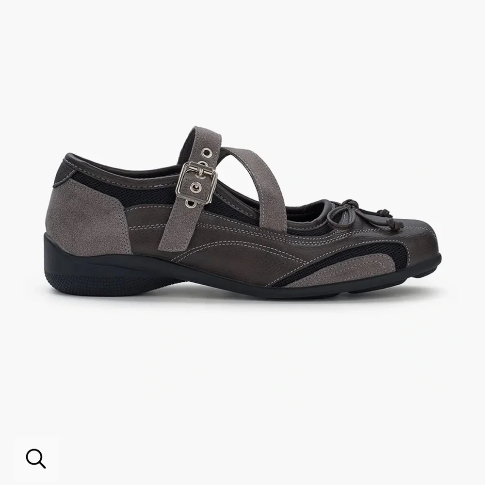 Raboesy Adjustable Cross Straps Ballet Sneakers